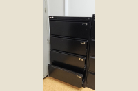 Metāla atvilktņu bloks ar 4 atvilktnēm