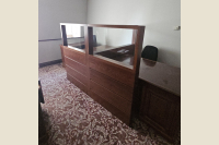 T-veida galdu starpsiena