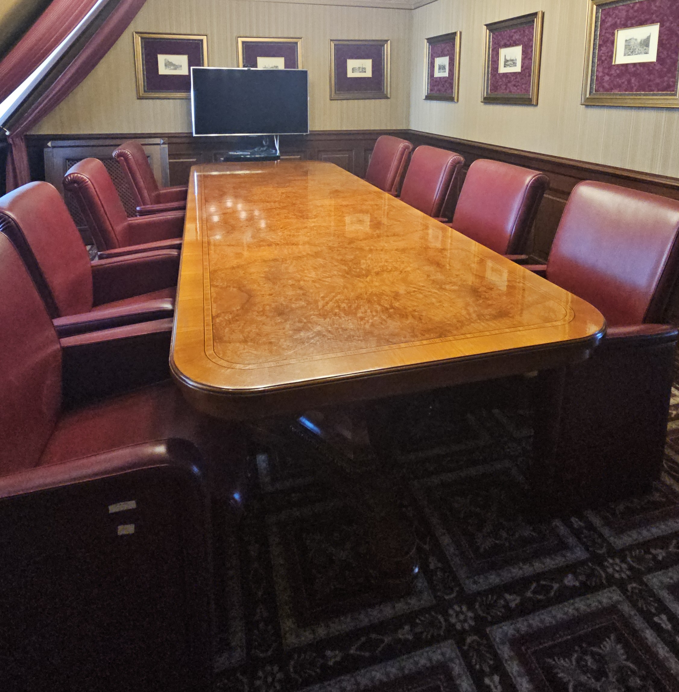 Konferenču galds FRANCESCO MOLON