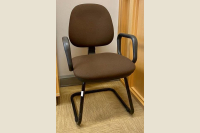 Apmeklētāju krēsls