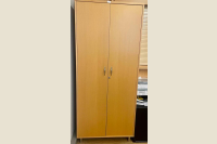 Drēbju skapis (divdurvju)