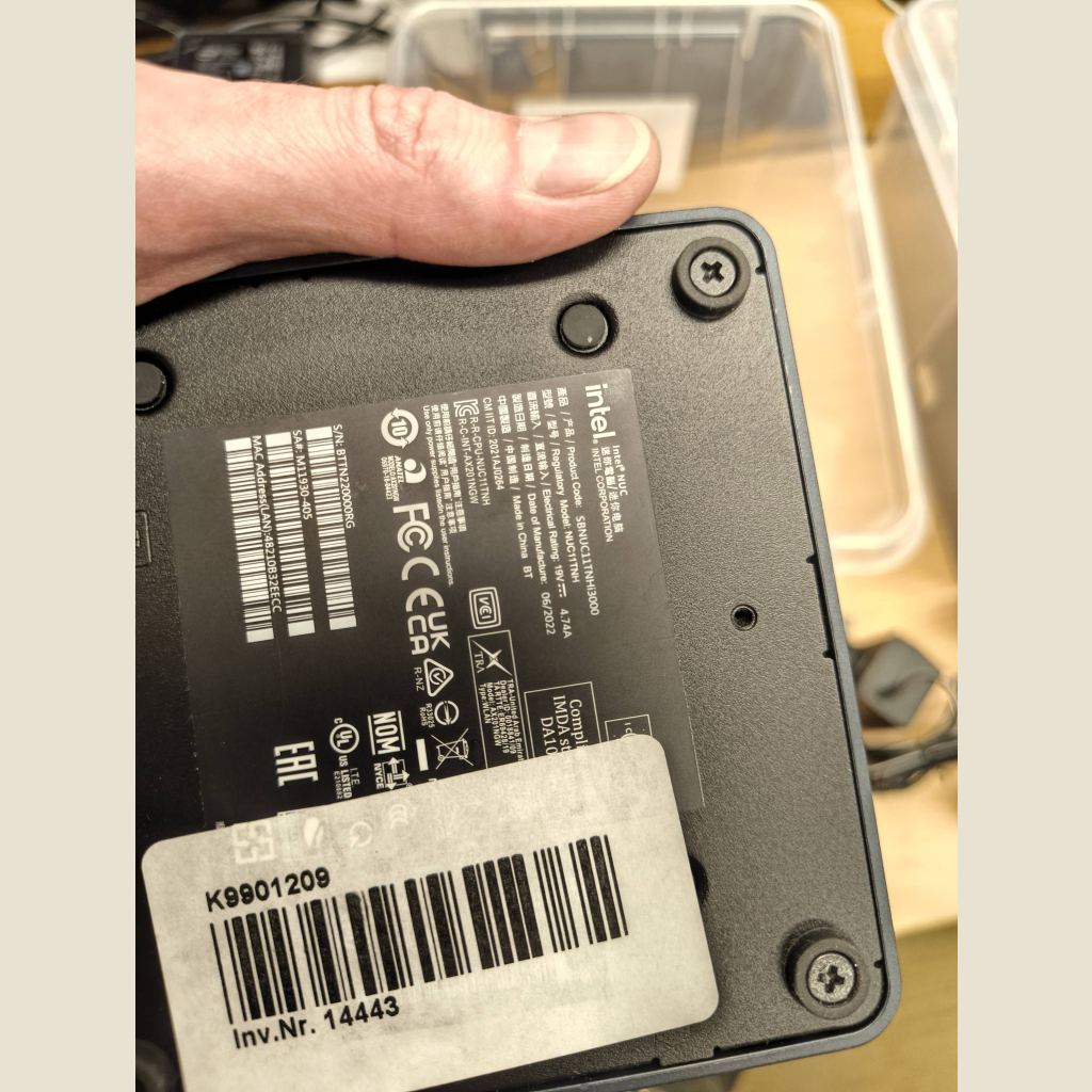 INTEL NUC I3 11-GEN 8/240