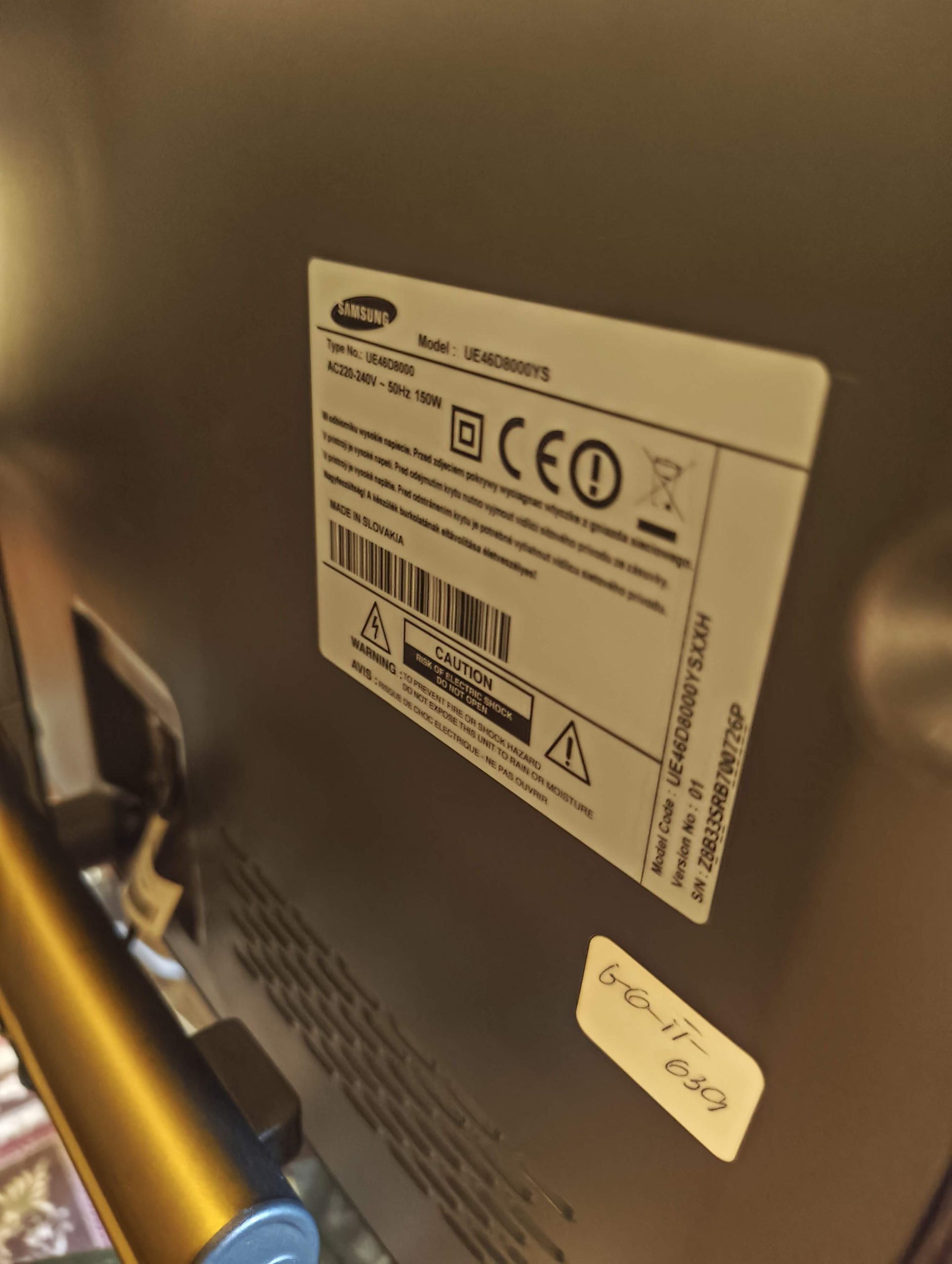 SAMSUNG UE46D8000YS 11E46D8000YS ON A ROLLING STAND - Image 3